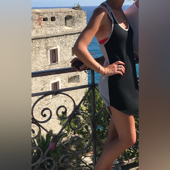 Light dress - Picture 2 of 7